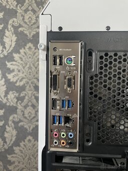 Výkonný PC na hry i práci - Ryzen 5 3600, RX 580, 32 GB RAM - 15