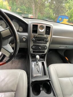 Chrysler 300c 3,5L usa verze + LPG - 15
