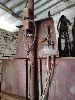 Kovový vozík - 15