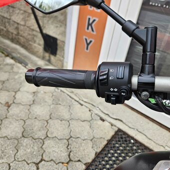 Yamaha MT-07, krásný stav, servisní historie - 15