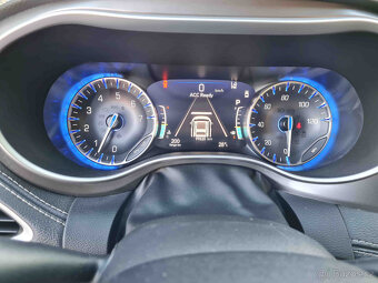 Chrysler Pacifica 3,6 Touring L, nový model, DPH - 15