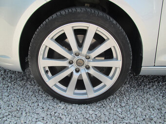 Volkswagen Touran 1.4 Fsi 7Míst - 15