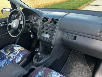 Volkswagen Touran 2.0 TDI - 15
