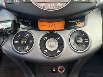 Toyota RAV4 2.0 VVT-i,4x4,AUTOMAT,TAŽNÉ,ČR - 15