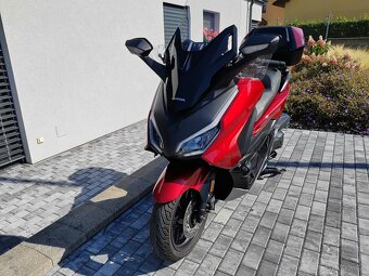 Honda Forza 350 ČR - 15