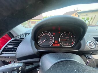 BMW E87 116i manuál - 15
