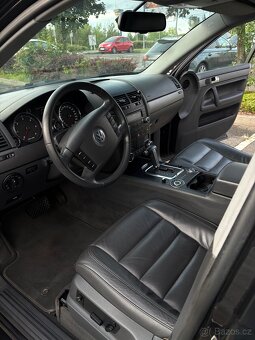 Volkswagen Touareg - 15