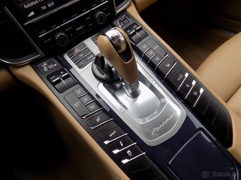 Porsche Panamera 3.6 220 KW SERVIS PORSCHE - 15