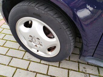 Mercedes-Benz Vaneo Ambiente 1.6 benzín - 15