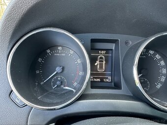 Škoda Yeti 1,8 TSI 4x4 117000 KM - 15