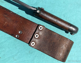 Švédský námořní bodák M1915 - 15