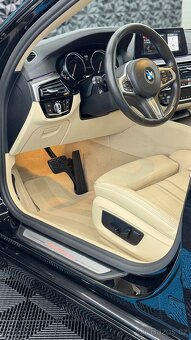 BMW 530i xDrive,G30,Luxury Line,ČR,DPH,Nový motor,servis BMW - 15