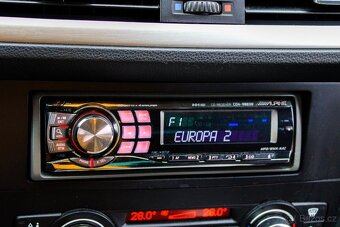 BMW 330d E92 A/T 170kw / AJ NA SPLÁTKY / PROTIÚČET / - 15