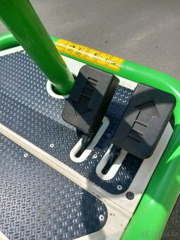 Prodám zahradní traktor Etesia Bahia 14Hp Hydro - 15