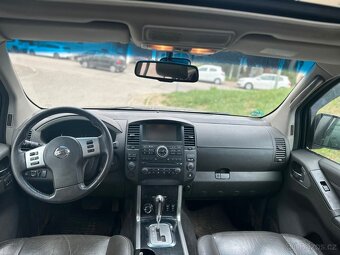 Nissan Pathfinder 2.5 dCi LE Aut. 140kw - 15