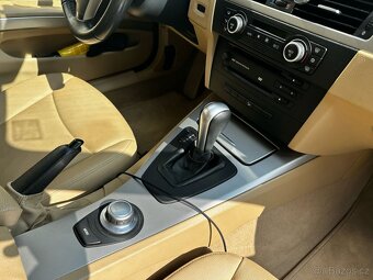 BMW e91 330d xDrive - 15