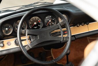 Porsche 911 T/E 2.4 z roku 1973 - 15