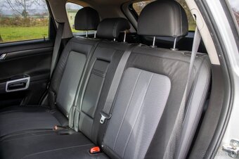 Opel Antara 2.2CDTi krásne zachovalé auto - 15