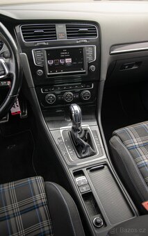 VW Golf GTE Plug-in 180kW DSG Nová baterie - 15