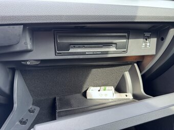 Škoda Superb, 2.0 TDI 110 kW DSG, navigace - 15