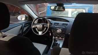 Mazda 3 - 15