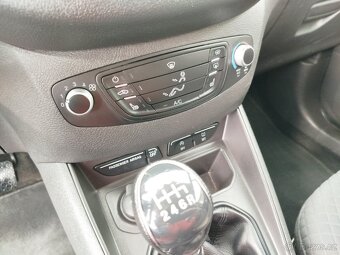 Ford TOURNEO Courier 1,5 TDCi, r.v. 11/2020 najeto 162.131km - 15