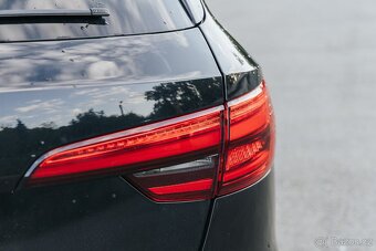Prodám Audi A4 B9 Avant S-Line 2.0 TDI 140 kW S-Tronic - 15
