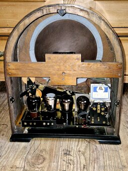 Starožitné rádio Telefunken 33WEa, rok 1930 - 15