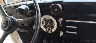 Peugeot 301C - 15