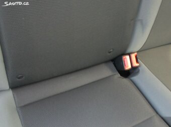 Ford Focus, 1,6 16V 92Kw bez turba,park.senzory,vyhř.sed. - 15