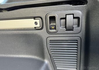 Volkswagen Touran 1,4 TSI SOUND TAŽNÉ PANORAMA benzín - 15