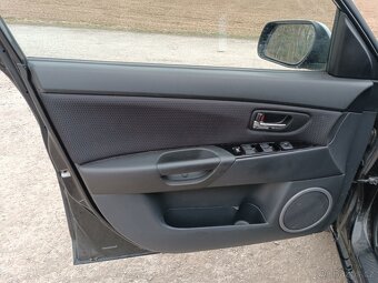 Mazda 3 1,4i klima Nové v ČR 2008 - 15