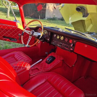 Jaguar E-Type 1 serie 4,2 2+2 rv.1968 po Renovaci - 15