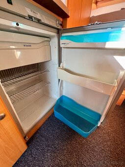 Obytné auto LMC LIBERTY 2007 - 15