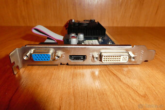 grafické karty do PCI-E slotů - 15