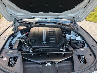 BMW 740 2012 - 15