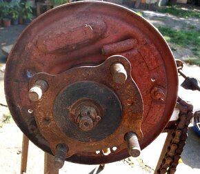Zadní náprava na zahradní malotraktor - 15