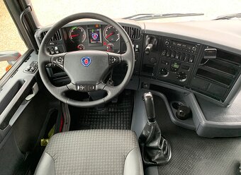 Scania G410 6x6 - třístranný sklápěč - 15