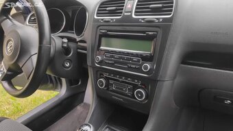 VW Golf 6 combi 1,6 TDi 77kw úsporné auto - 15