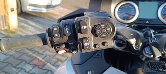 Triumph Trophy 1215 SE, perfektní stav, málo najeto - 15