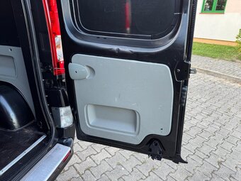 RENAULT TRAFIC 2.0DCI 84KW LONG BLACK EDITION R.V.2013 - 15