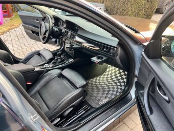 BMW E90 330d 170kw 2006 - 15
