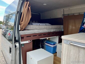 Ford Transit 2.2 TDCi 103 kW L2H2 Obytný vůz - 15