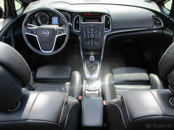 Opel Cascada Cabrio 1,6 TURBO 125kw Cosmo LED 2013 - 15