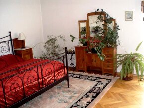 Květinový stolek kovaný - 15