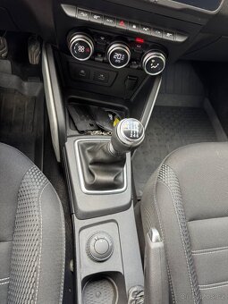 Dacia Duster II TCe 150 4WD Prestige + - 15