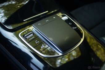Mercedes-Benz EQC 400 4MATIC AMG line 300kw / AJ NA SPLÁTKY - 15