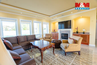 Prodej rodinného domu, 429 m², Louny, ul. Březinova - 15