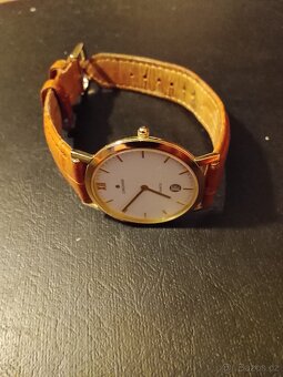 Prodám více druhů hodinek - 15