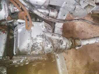 Díly z rozebraného traktůrku - 15